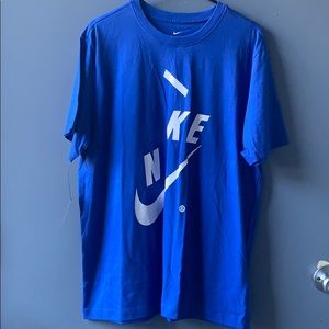 NWT The Nike Tee